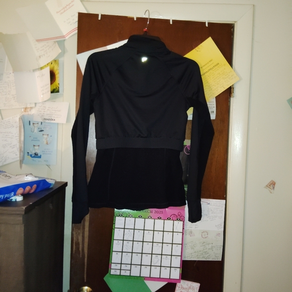 FABLETICS Rosalia Performance Jacket - Small - Picture 9 of 13